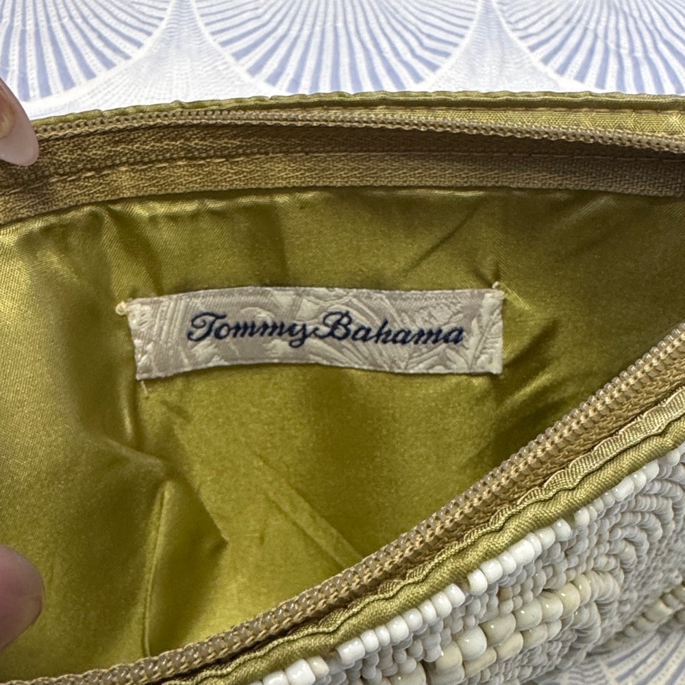 🏝️ Tommy Bahama Beaded Wristlet Clutch - Picture 3 of 8